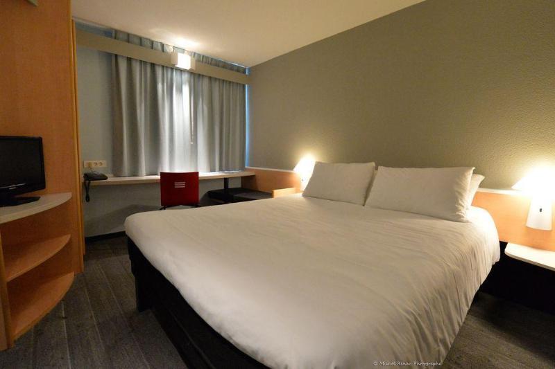 Ibis Auray Hotel Exterior photo