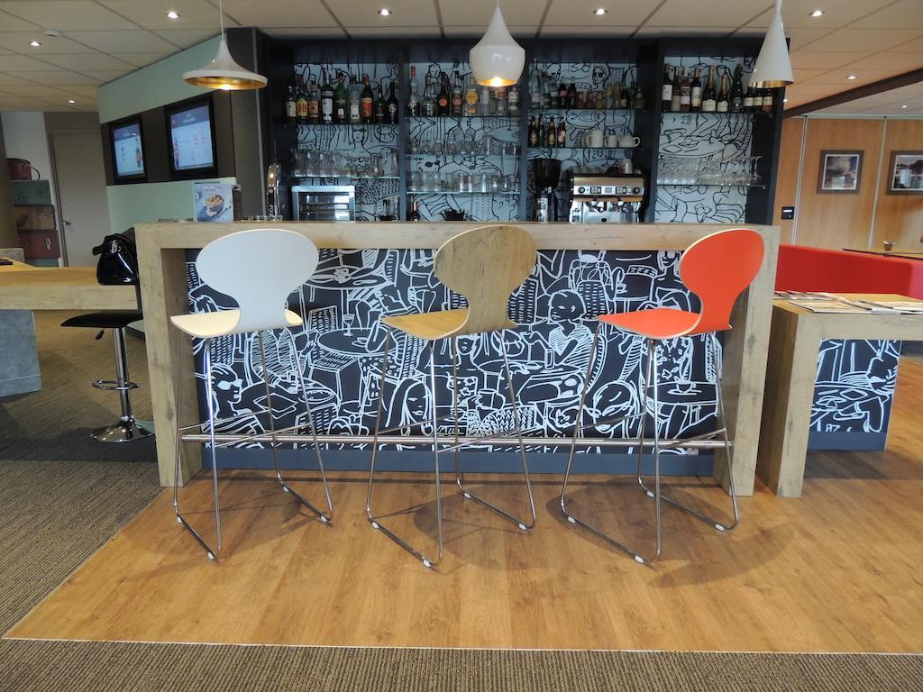 Ibis Auray Hotel Exterior photo